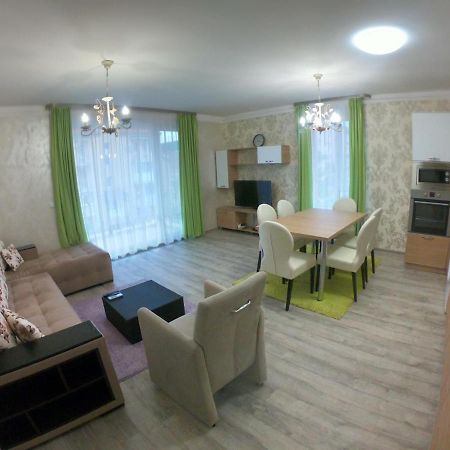 South Coast Apartments شومن المظهر الخارجي الصورة