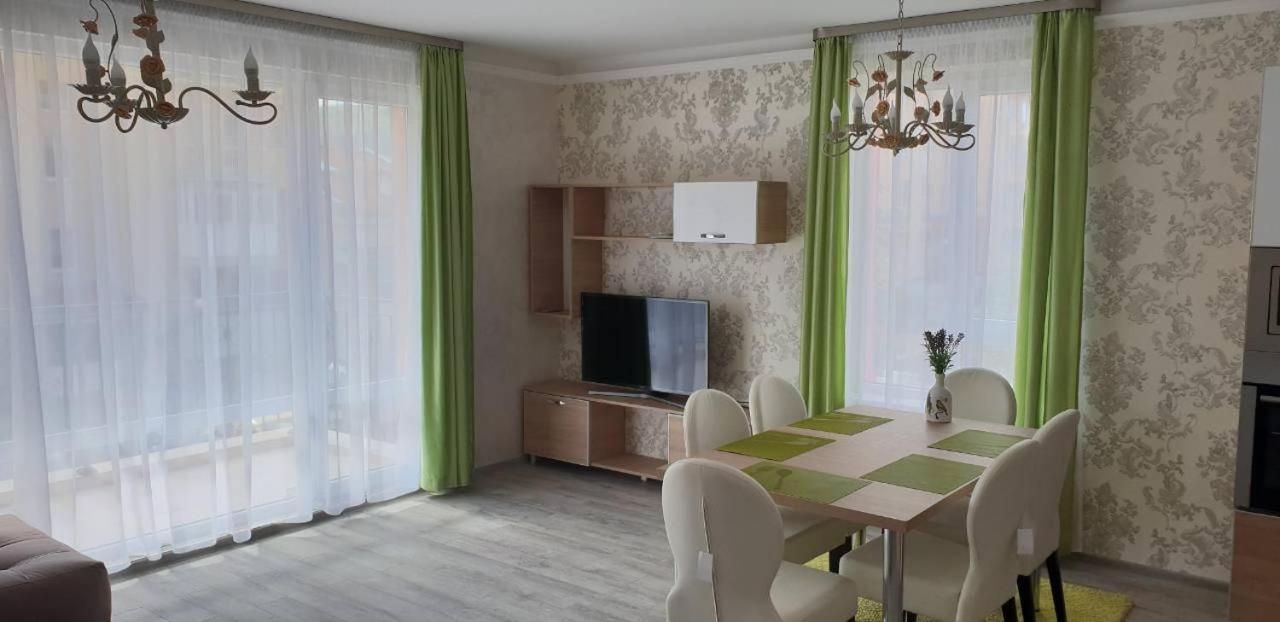 South Coast Apartments شومن المظهر الخارجي الصورة