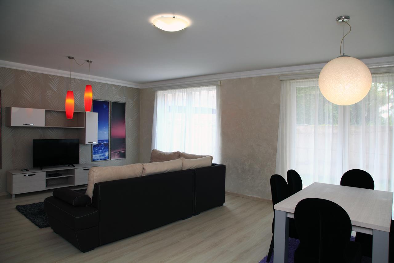 South Coast Apartments شومن المظهر الخارجي الصورة