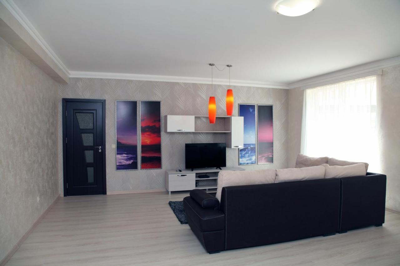 South Coast Apartments شومن المظهر الخارجي الصورة