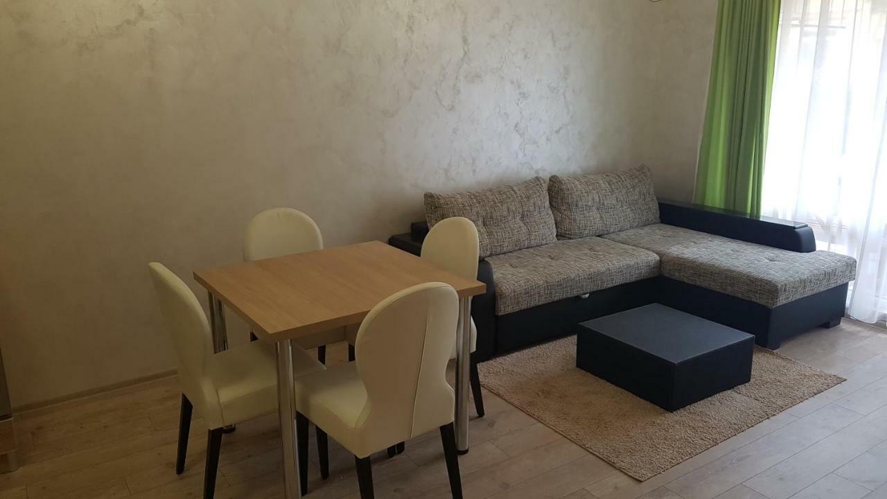 South Coast Apartments شومن المظهر الخارجي الصورة